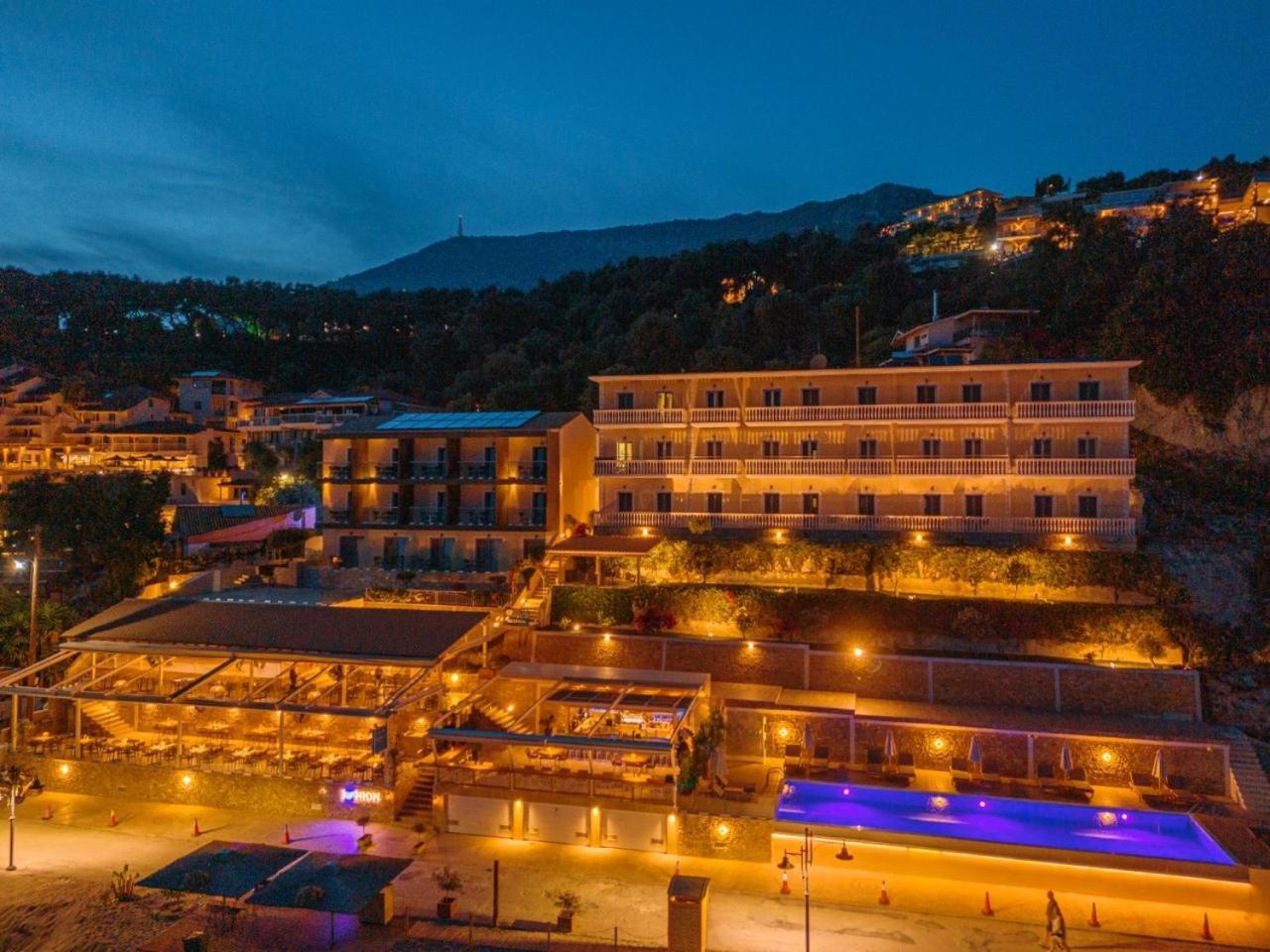 Ionion Beach Resort Parga Bagian luar foto