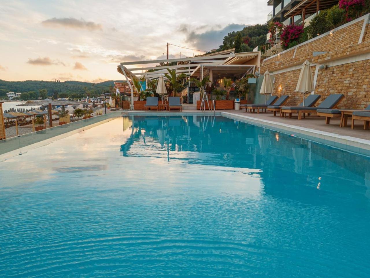 Ionion Beach Resort Parga Bagian luar foto