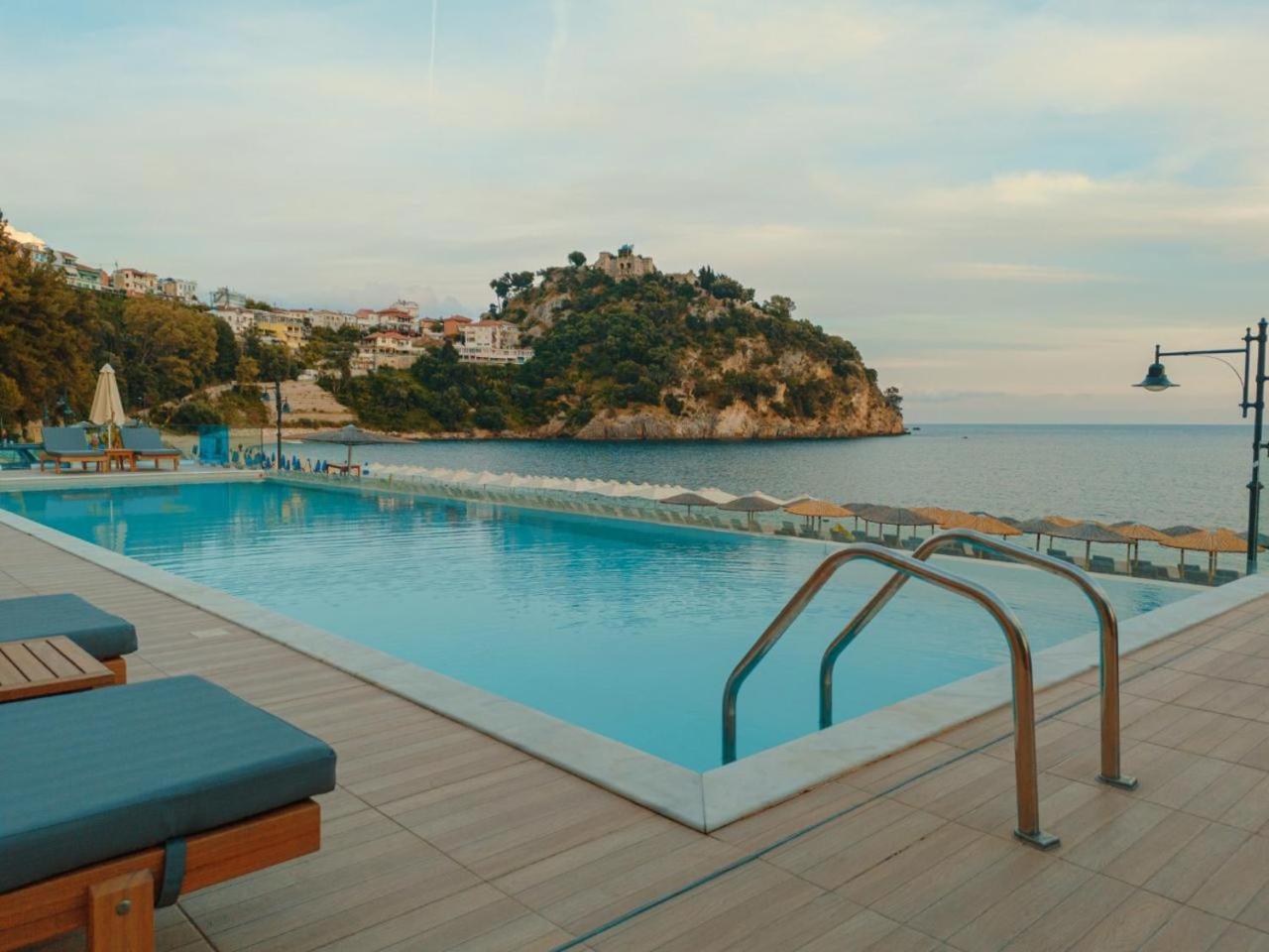 Ionion Beach Resort Parga Bagian luar foto